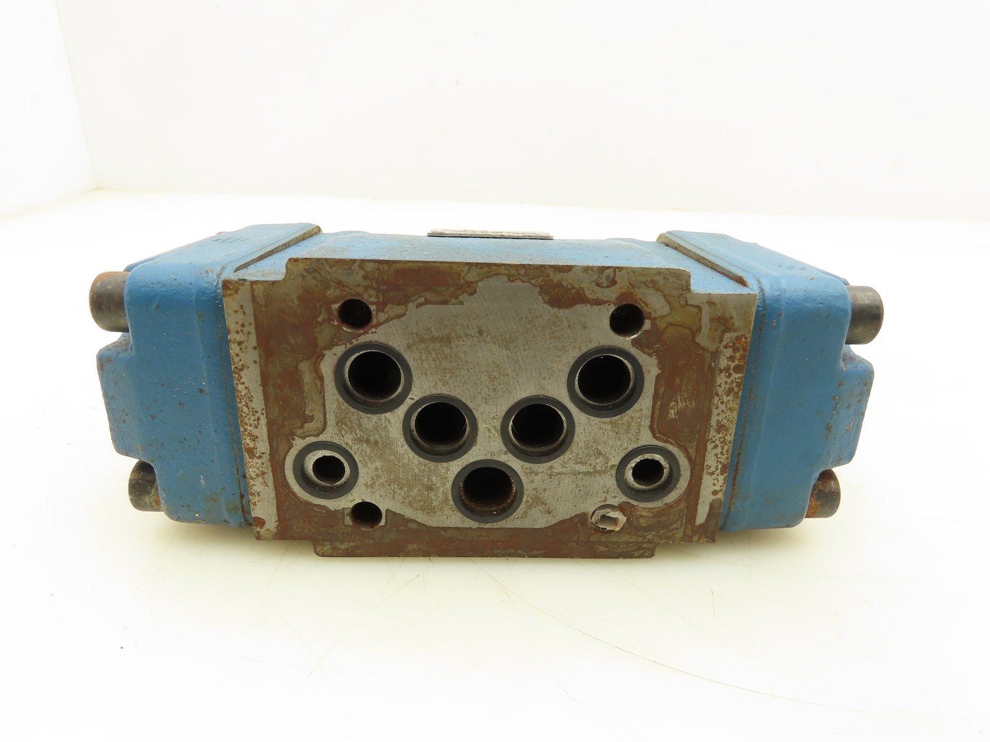 Rexroth 4WEH10 E42 42/6EG24N9ETZ4 B10 Directional Control Valve 4/3 NG10