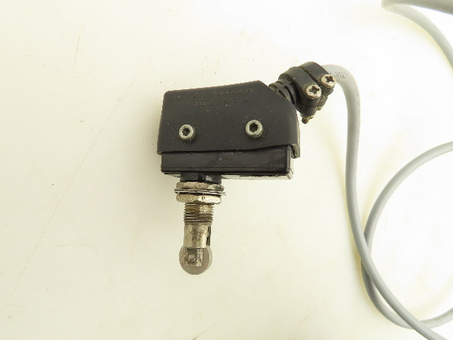 Renew RZ-15GQ22-B3 Micro Plunger Limit Switch 1/2" Roller Lot of 5