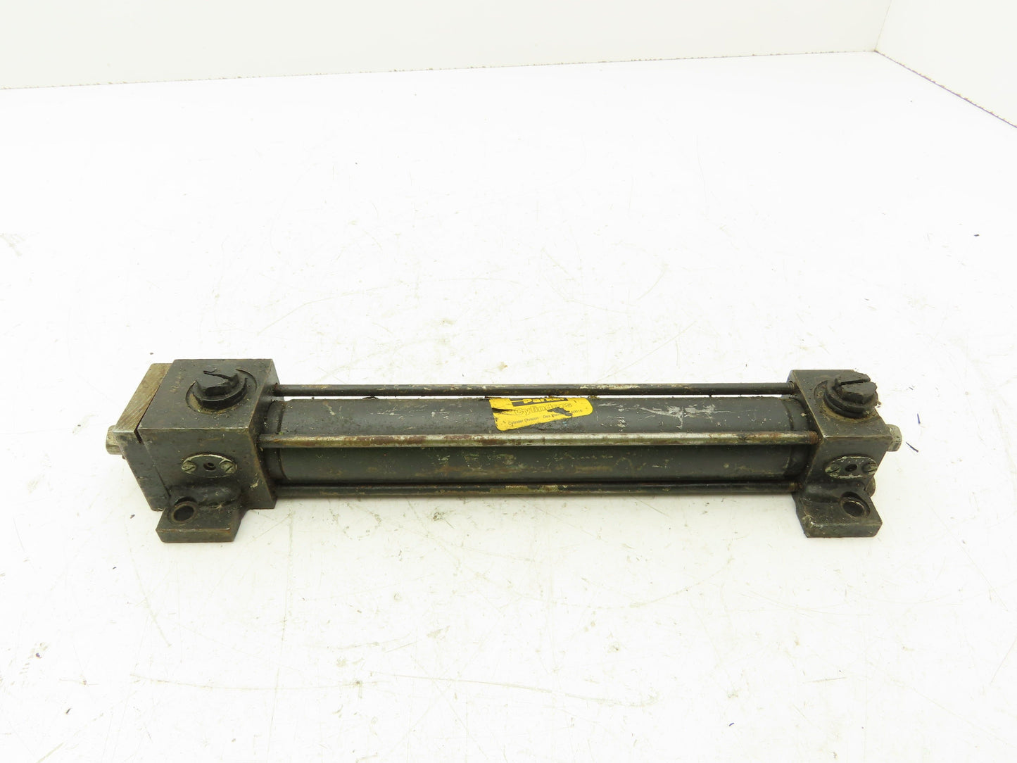 Parker CCP3LTVS14C 3L Hydraulic Cylinder 1" Bore 7" Stroke 1900 PSI Side Lug