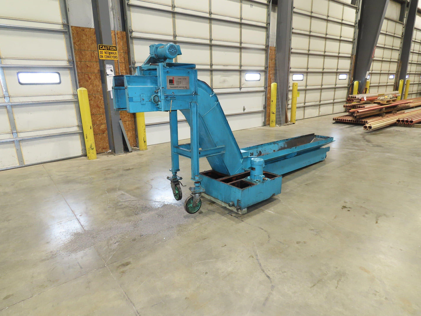 Tsubaki CNC Chip Conveyor 84" Infeed 44" Discharge 220V 3PH w/Coolant Tank Pump