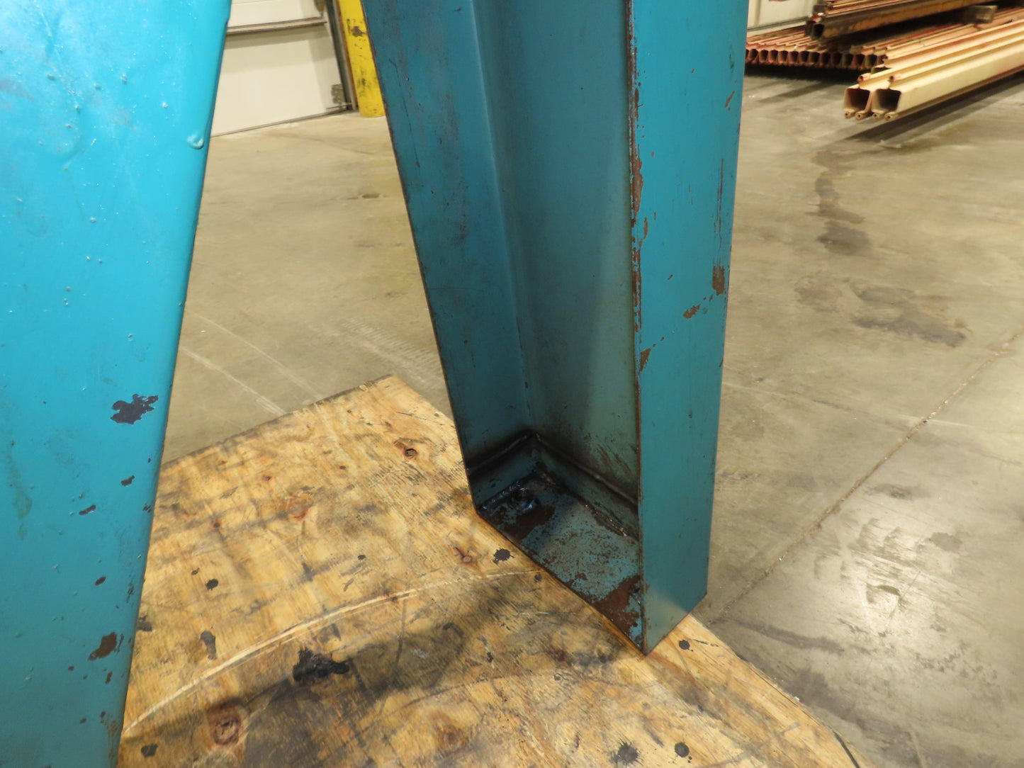 Mayfran Chip-Tote Hinge Belt CNC Chip Conveyor 68" Infeed 44" Discharge 460V 3PH