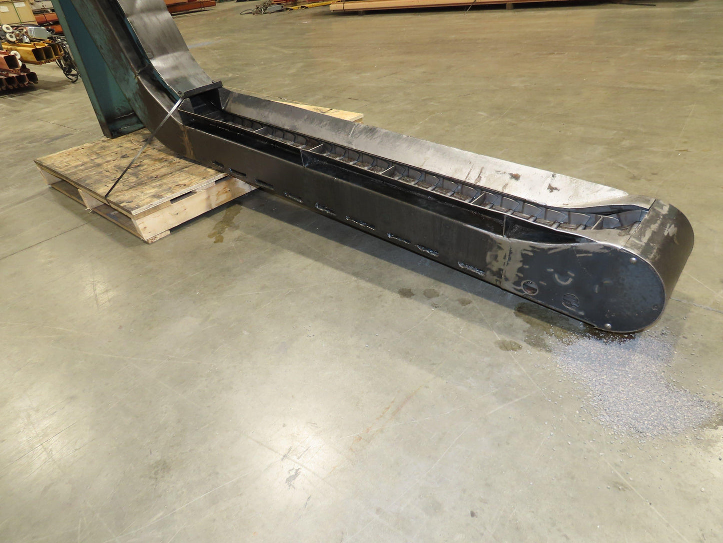 Mayfran Chip-Tote Hinge Belt CNC Chip Conveyor 68" Infeed 44" Discharge 460V 3PH