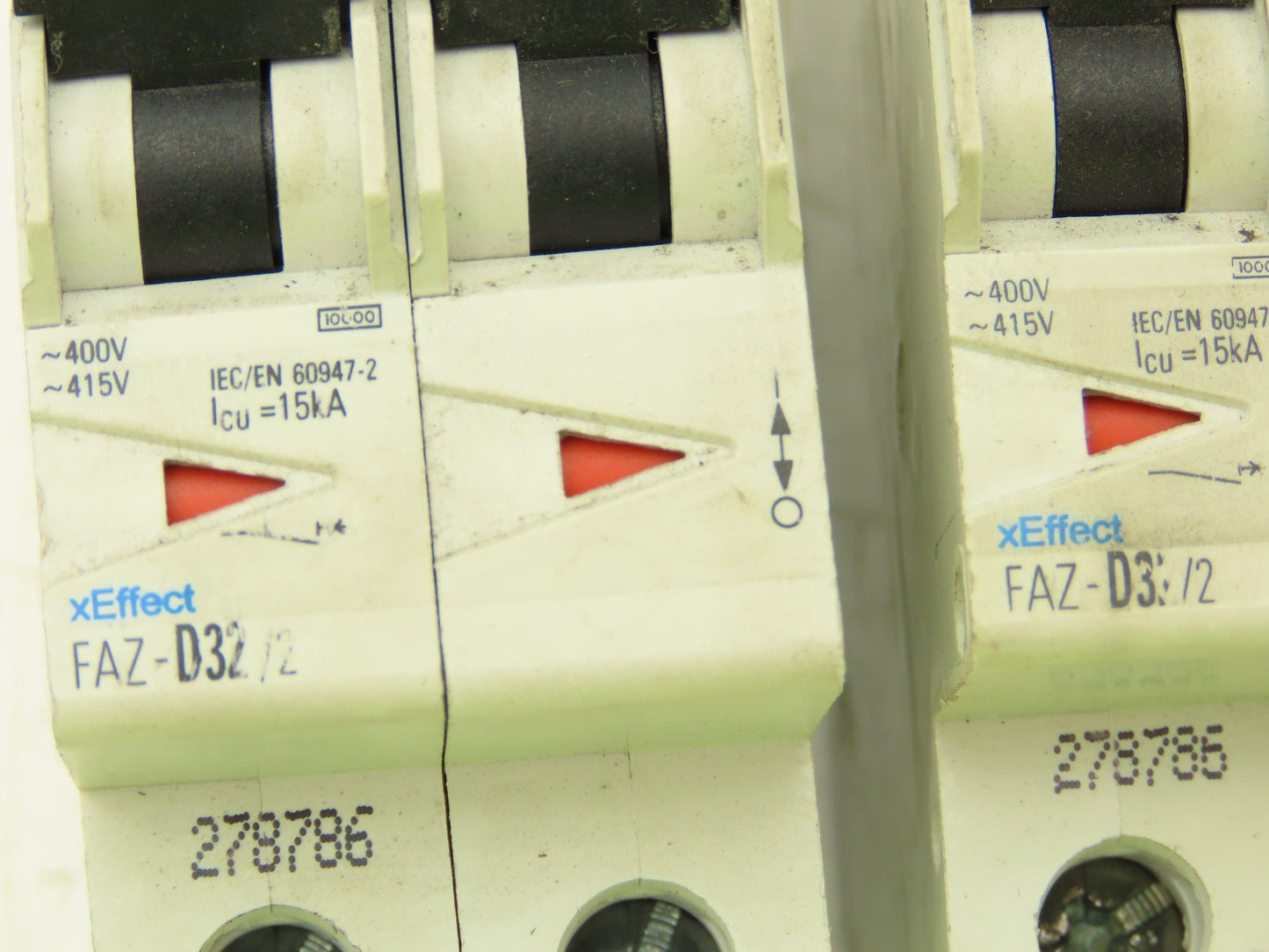 Eaton FAZ-D32/2 Circuit breaker 2-Pole 32A Lot of 2
