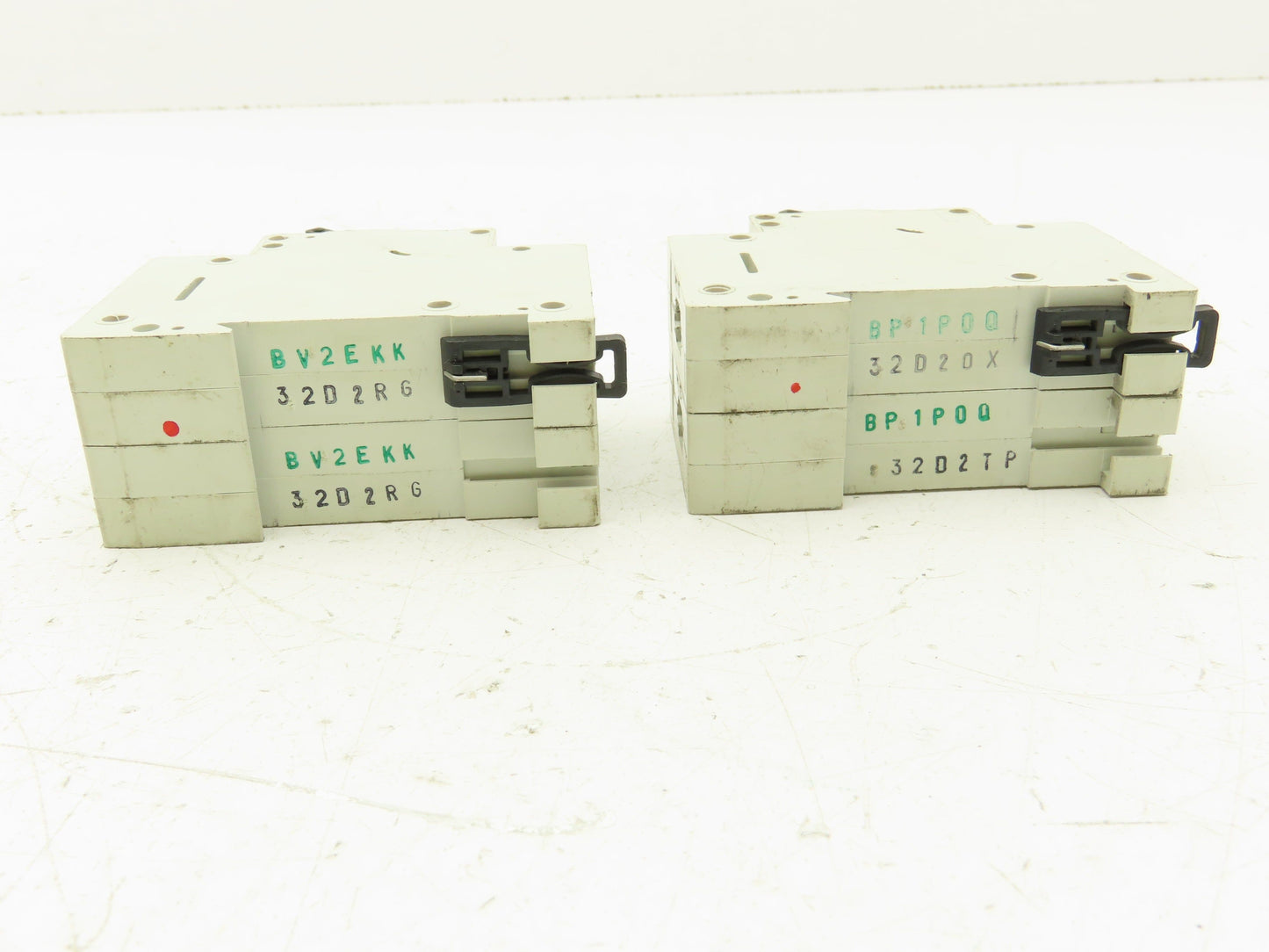 Eaton FAZ-D32/2 Circuit breaker 2-Pole 32A Lot of 2