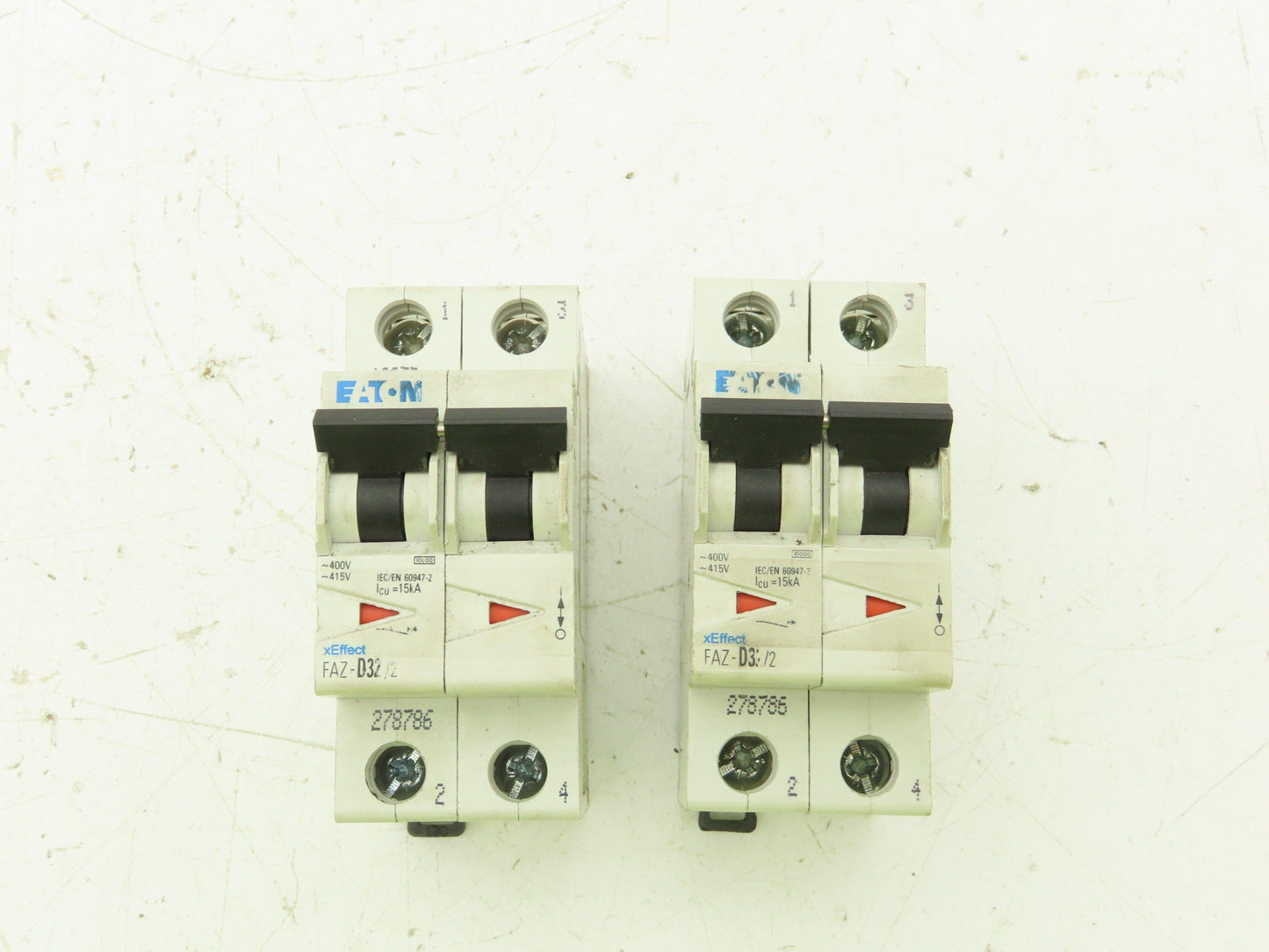 Eaton FAZ-D32/2 Circuit breaker 2-Pole 32A Lot of 2