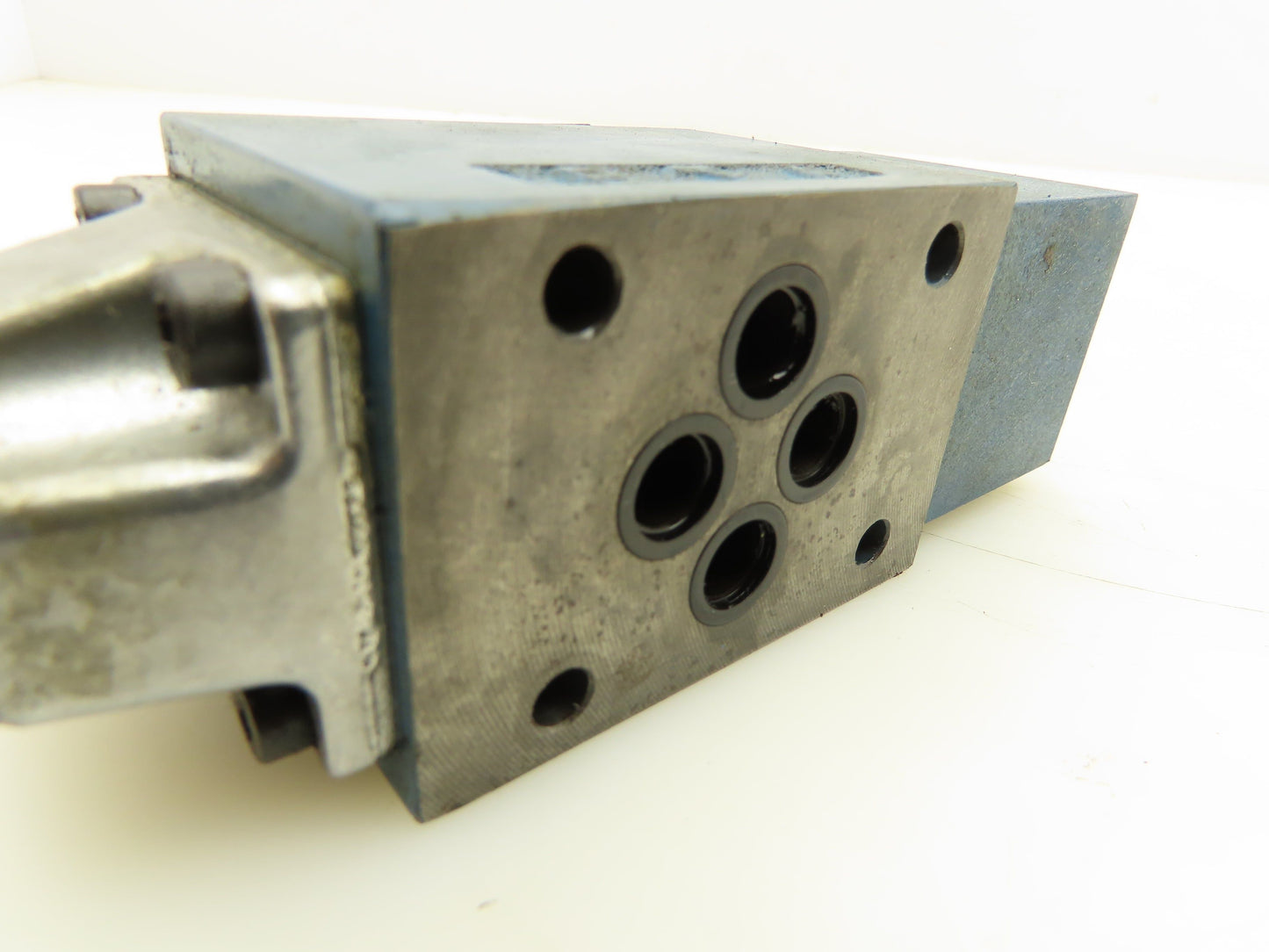 Rexroth 4WH6D52/5-S043A-909 Hydraulic Directional Flow Control Valve 2-Position