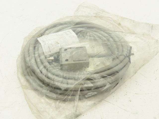 Omron D4C-4332 Microload Compact Limit Switch Oil Resistant Cable