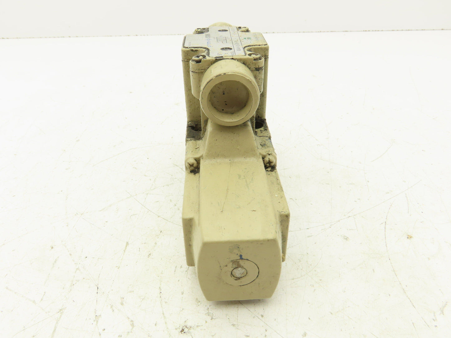 Vickers DG4V-3-2A-PL-T-10-JA-S310 Directional Single Solenoid Valve 100/110V