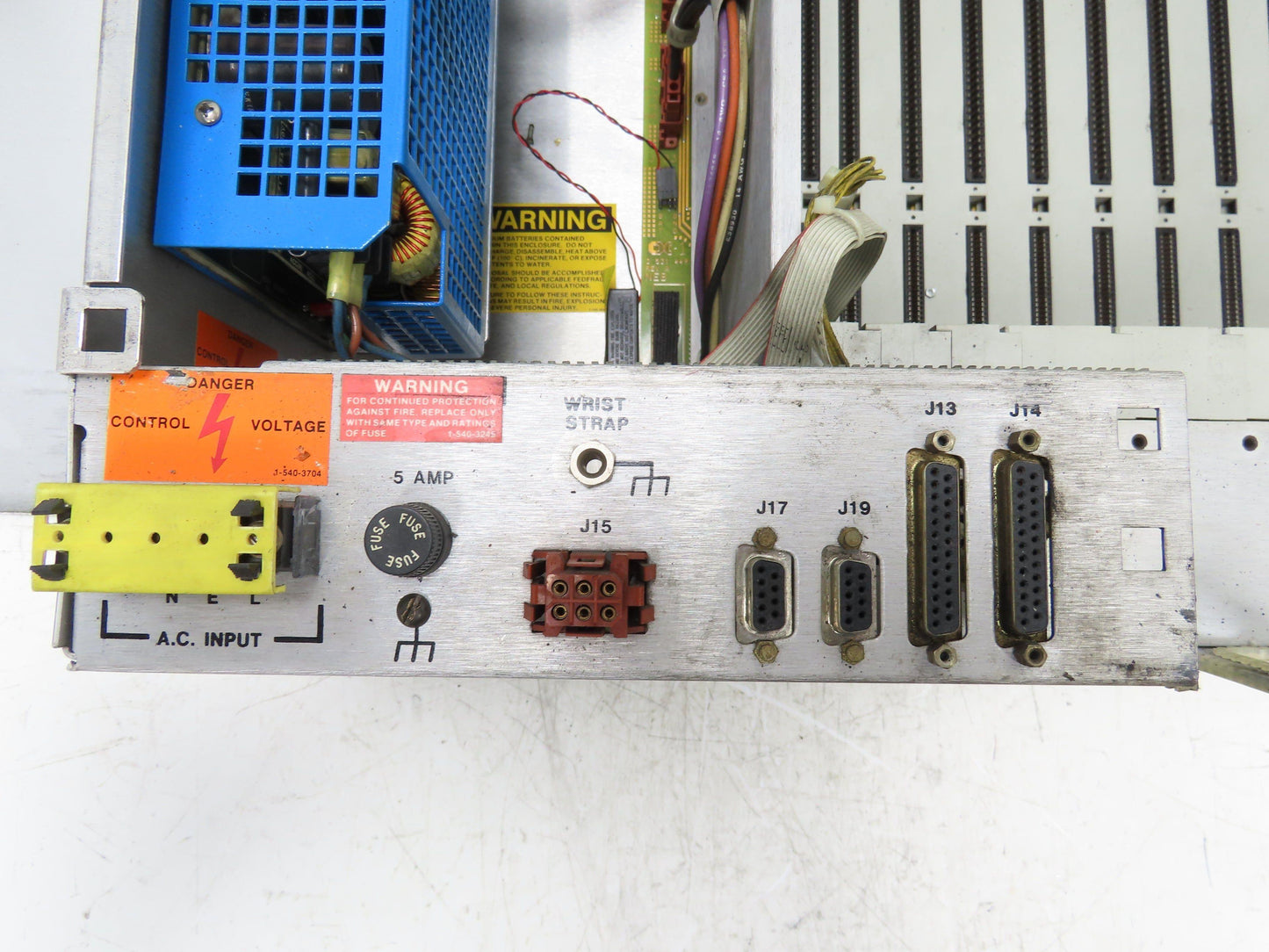 Cincinnati Milacron 3-700-0232A PLC Chassis 10-Slot Rack Power Supply 115V 1PH