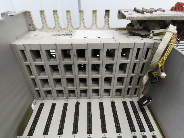 Cincinnati Milacron 3-700-0232A PLC Chassis 10-Slot Rack Power Supply 115V 1PH