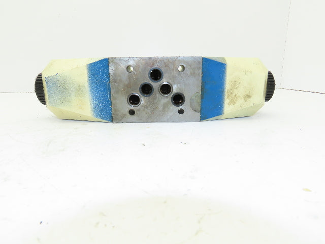 Tokimec Vickers DG4V-5-2C-M-P7L-H-6-30 Directional Control Solenoid Valve 24VDC