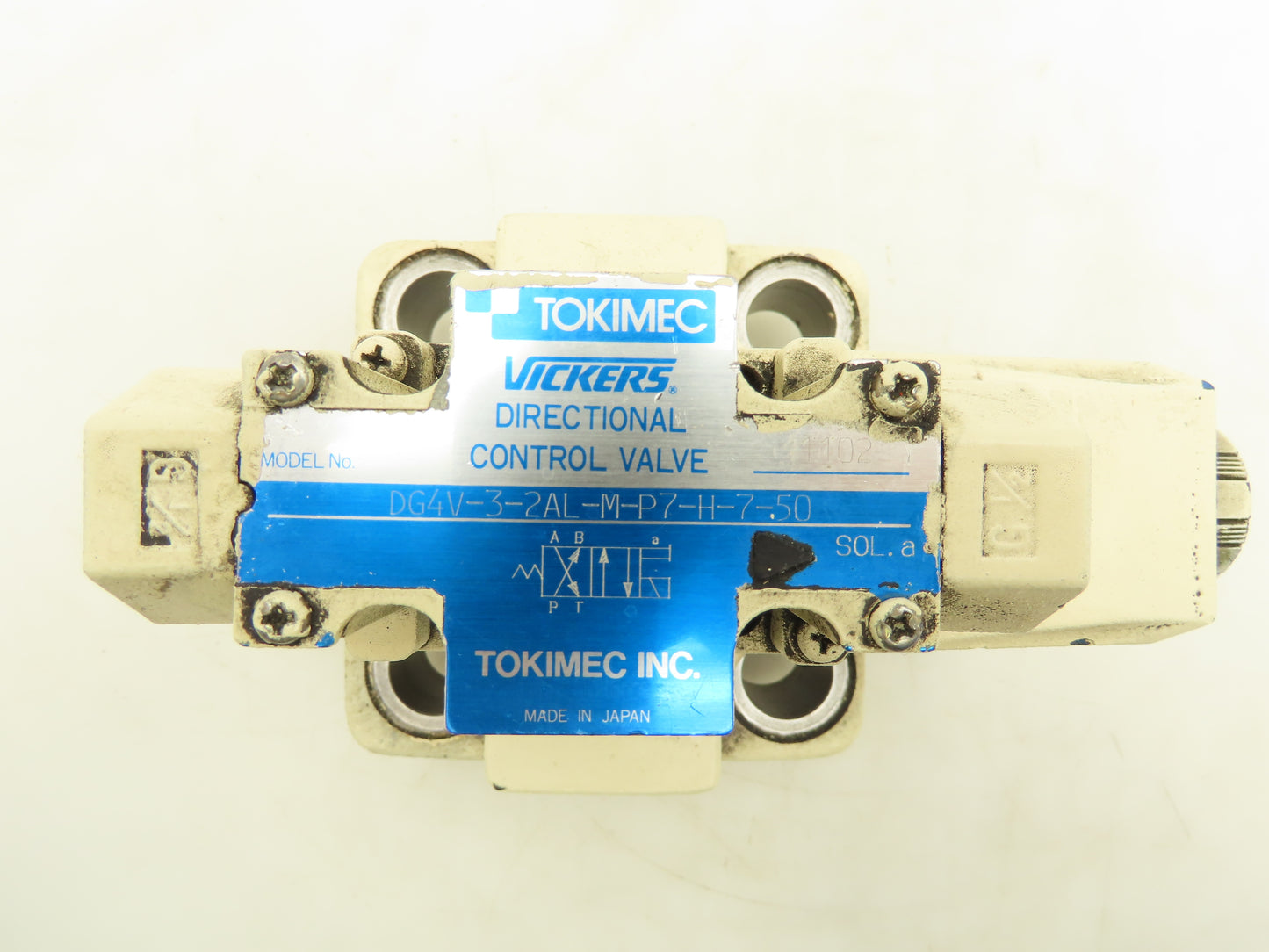Tokimec Vickers CVC-40-D3-T39-10-JA Solenoid Control Cartridge Valve Cover 24VDC