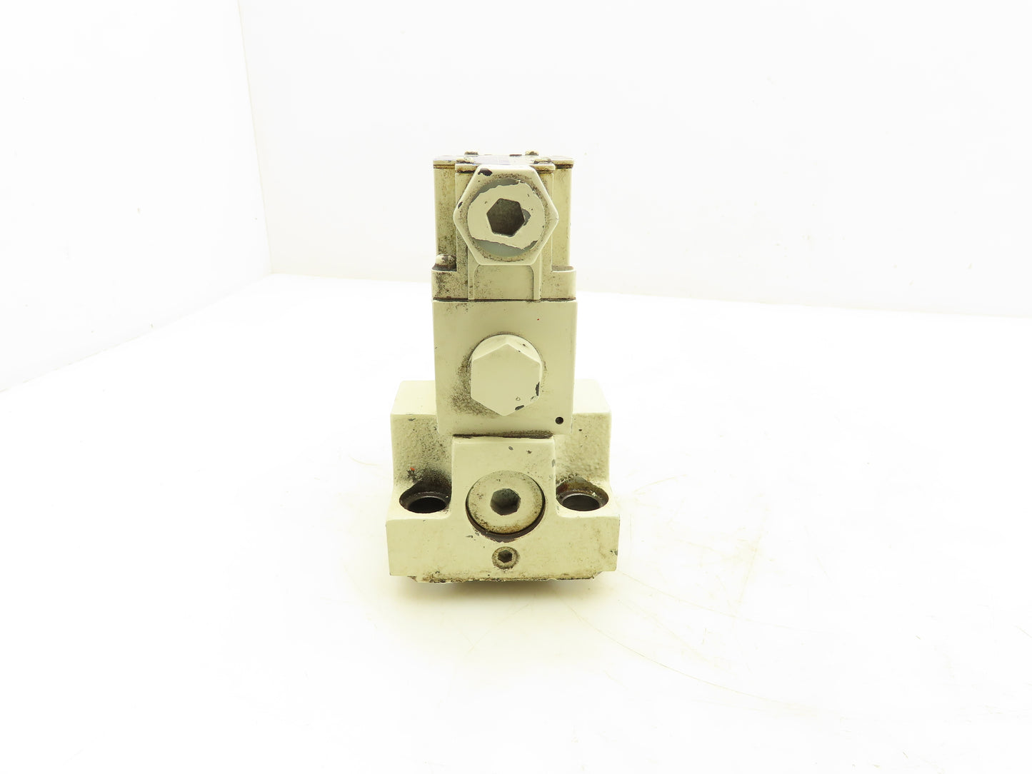 Tokimec Vickers CVC-25-W13-T39-10-JA Solenoid Control Cartridge Valve Cover 24V