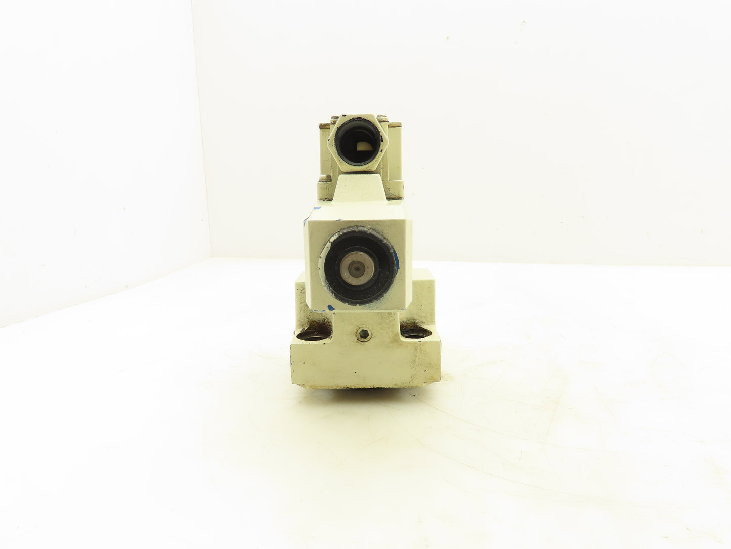 Tokimec Vickers CVC-25-W13-T39-10-JA Solenoid Control Cartridge Valve Cover 24V