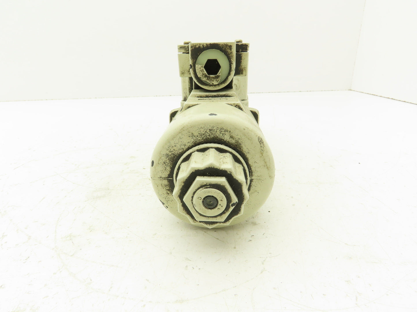 Yuken DSG-03-3C40-D24-50 Directional Control Solenoid Valve 24VDC