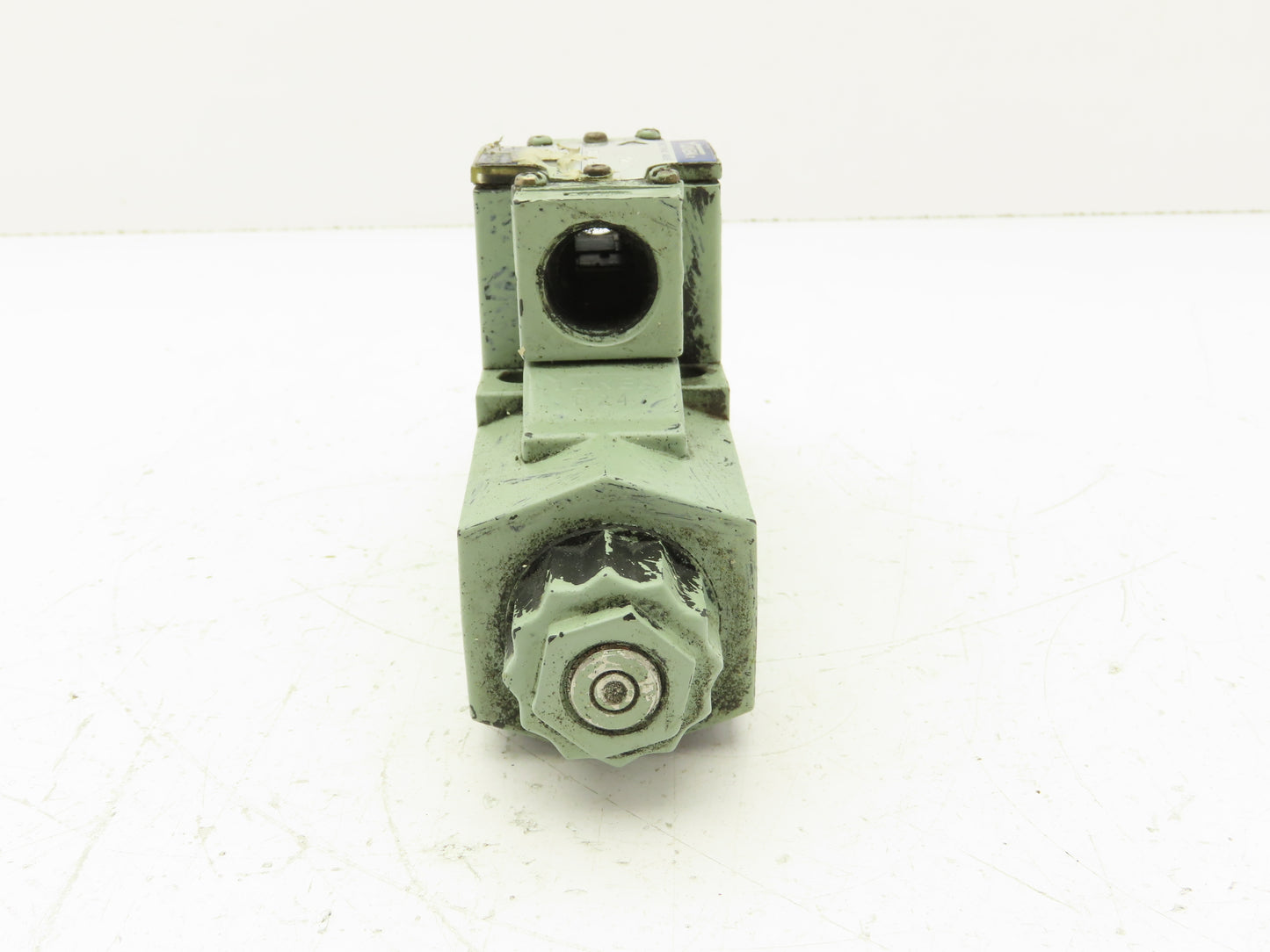 Yuken DSHG-04-3C12-T-D24-50 Directional Control Solenoid Valve 24VDC