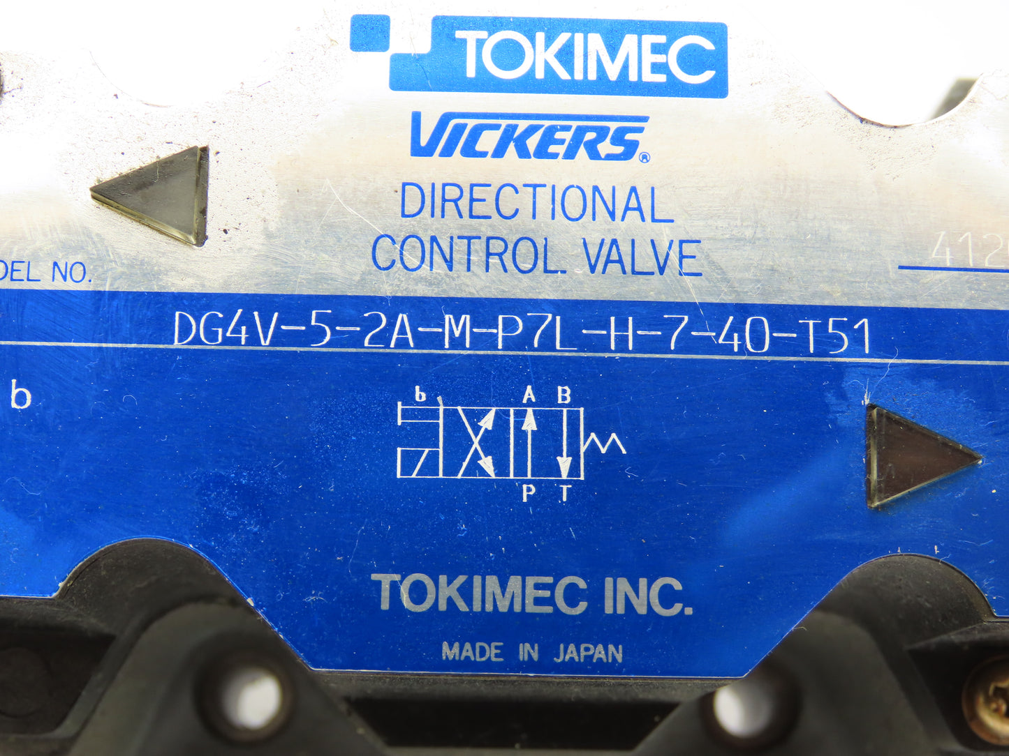 Tokimec Vickers DG4V-5-2A-M-P7L-H-7-40-T51 Directional Control Solenoid Valve