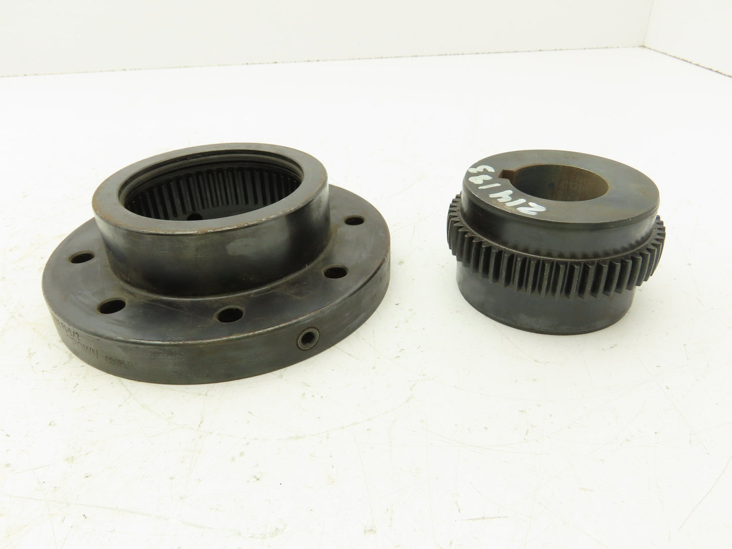 Sier-Bath Vari-Crown Flexible Coupling With 2"Hub 1-1/2"Bore Size F 1-1/2