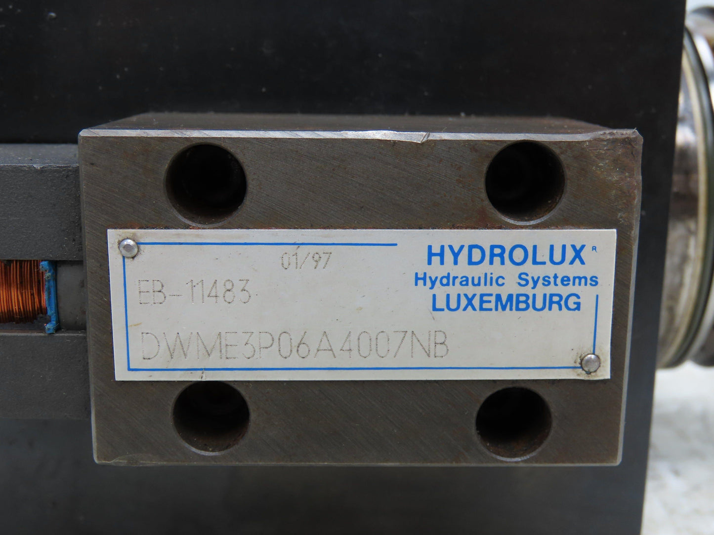 Moog Hydrolux PCMEE50A6G1304ZX3B 2-Way Proportional Cartridge Valve PCME 50