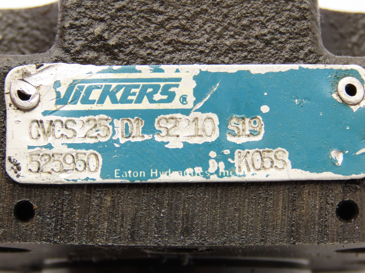 Vickers CVCS-25-D1-S2-10-S19 Slip-In Cartridge Relief Valve Cover