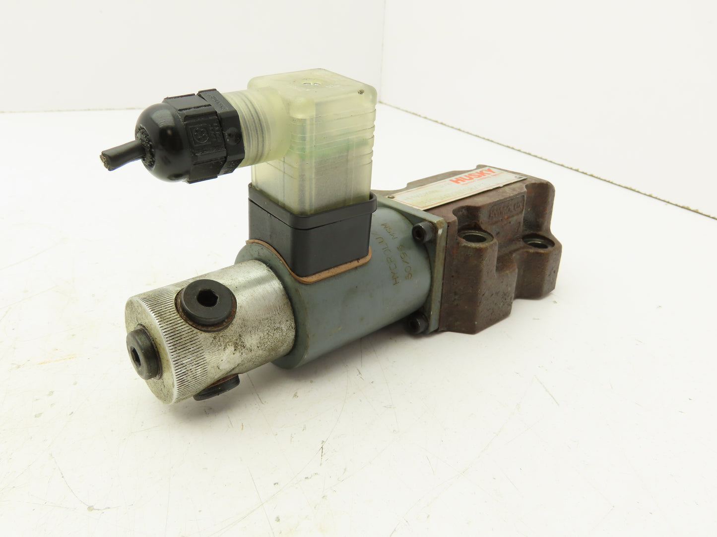 Husky DBEP04A2007GB/Y15 Directional Control Proportional Valve 24V HPN-659299