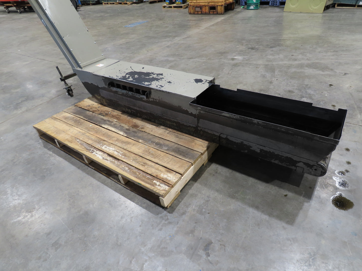 Enomoto Hinge Belt CNC Chip Conveyor 15"x 88" Infeed 46" Discharge 220V 3PH