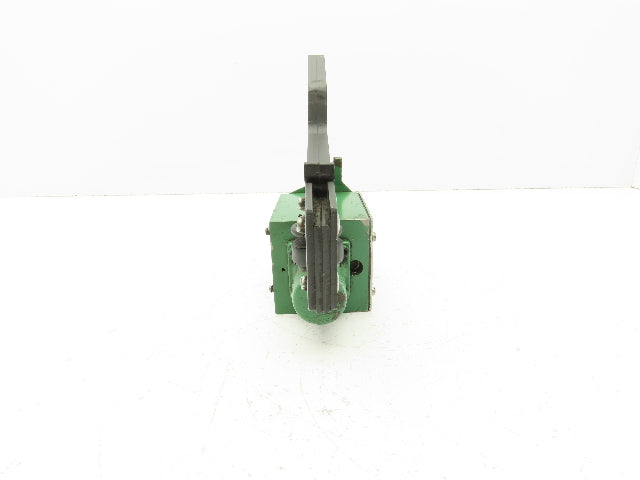 Parker D3ML4B10X4384 Manual Lever Directional Spool Valve 2-Position 3000 PSI
