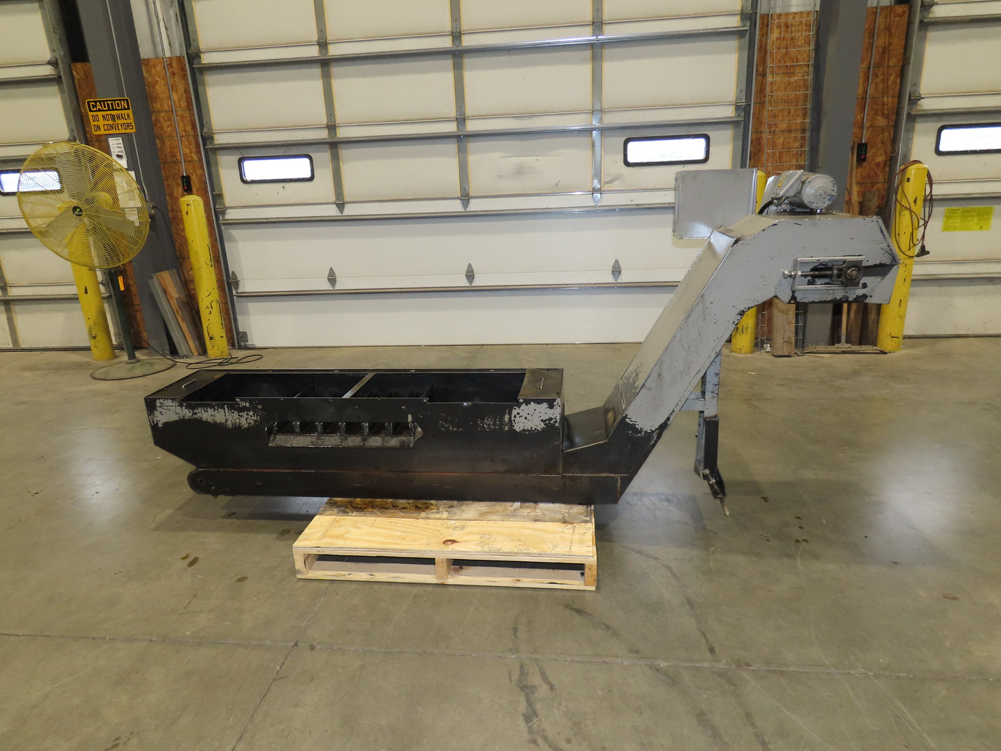 Enomoto Hinge Belt CNC Chip Conveyor 16"x 62" Infeed 36-42" Discharge 220V 3PH