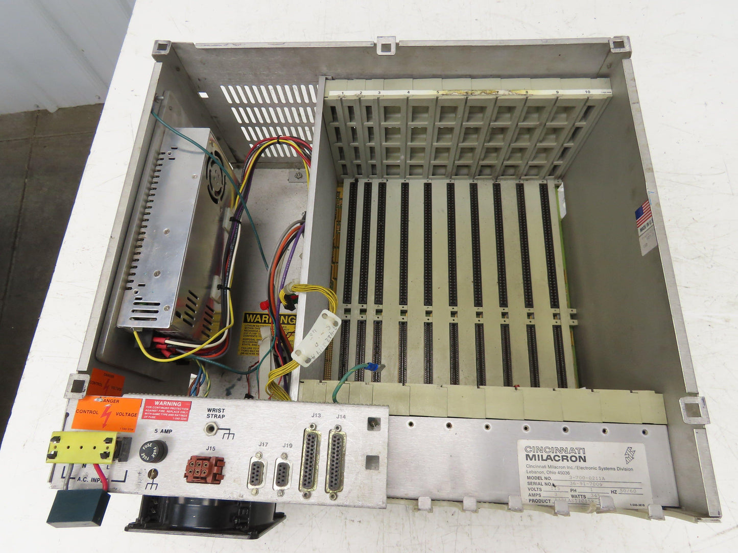 Cincinnati Milacron 3-700-0211A PLC Chassis 10-Slot Rack Power Supply 115V 1PH