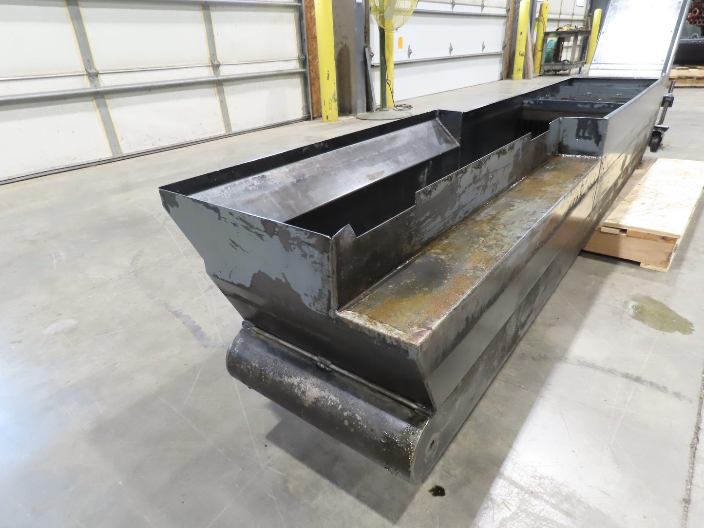 Enomoto Hinge Belt CNC Chip Conveyor 15"x 88" Infeed 46" Discharge 220V 3PH
