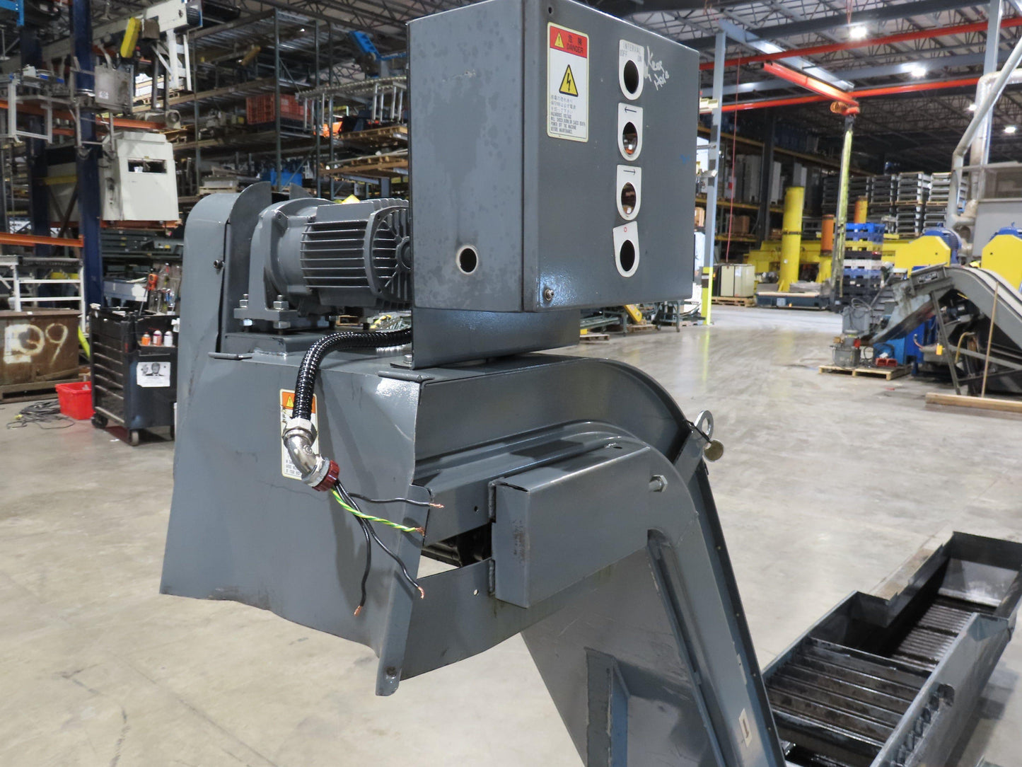 Enomoto Hinge Belt CNC Chip Conveyor 15"x 88" Infeed 46" Discharge 220V 3PH