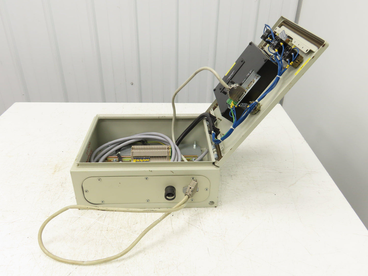 G&L Beijer MAC-90 Type 00950B Operator Interface 24VDC 12x15" Enclosure