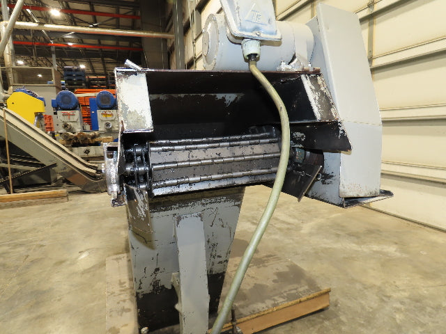 Enomoto Hinge Belt CNC Chip Conveyor 16"x 62" Infeed 31" Discharge 220V 3PH