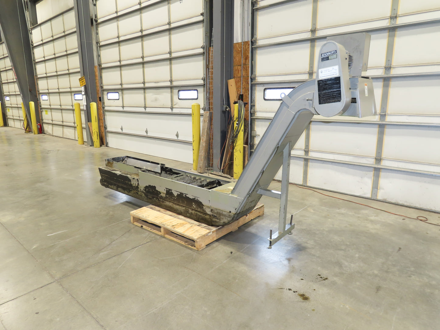 Enomoto Hinge Belt CNC Chip Conveyor 16"x 88" Infeed 46" Discharge 220V 3PH