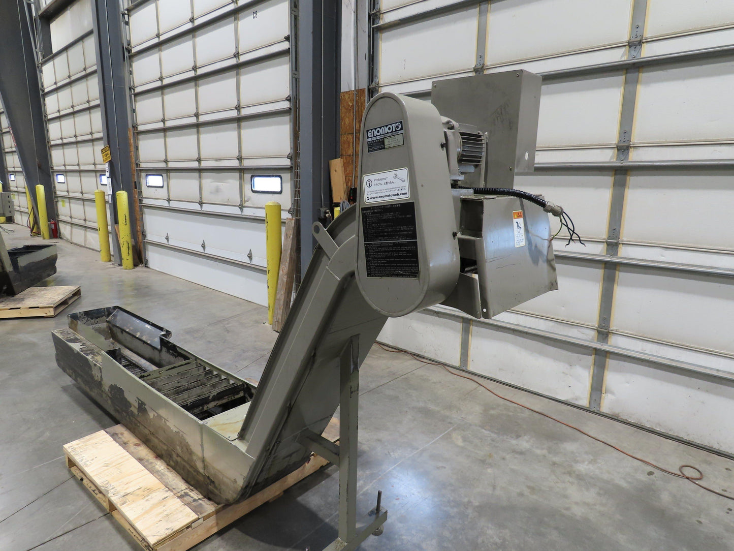 Enomoto Hinge Belt CNC Chip Conveyor 16"x 88" Infeed 46" Discharge 220V 3PH