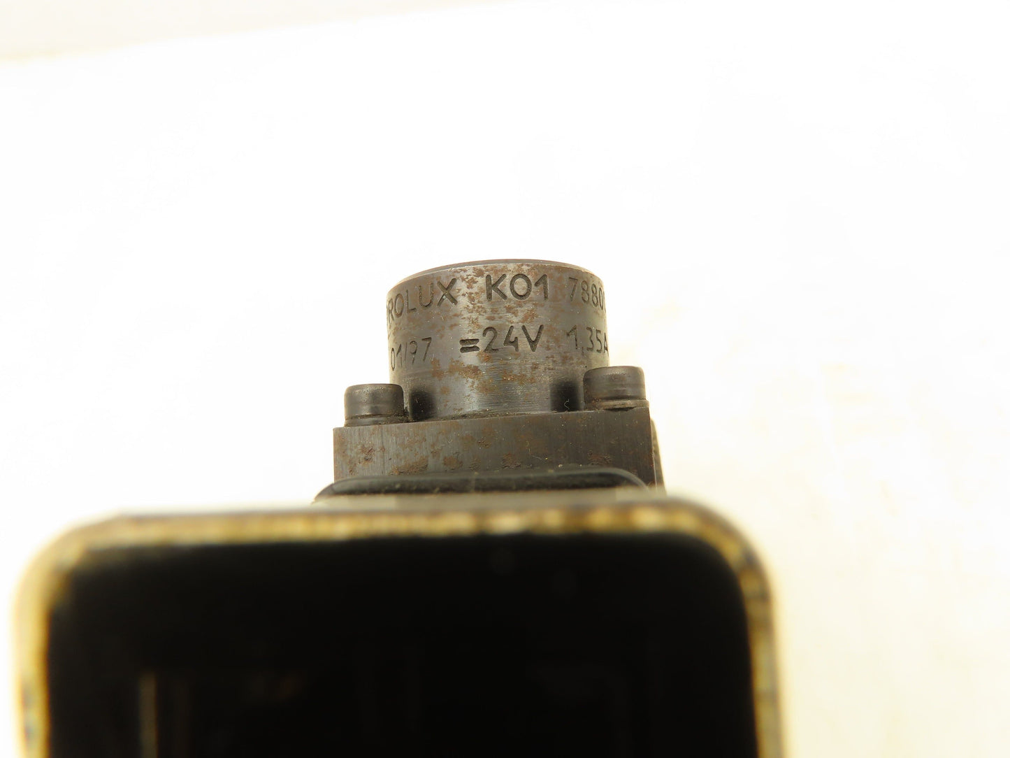 Husky Hydrolux Moog WEH43P10A03CSBN Directional Solenoid Valve K-WE43P06C08PC0BN