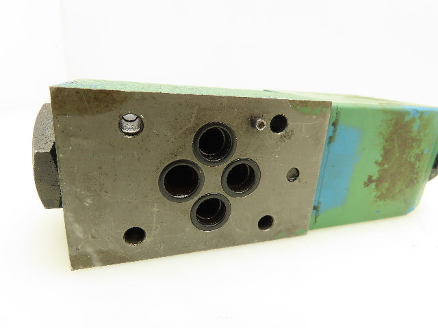 Vickers DG4V-3-2AL-M-U-HL7-60 Directional Control Solenoid Valve 24VDC Lot of 3