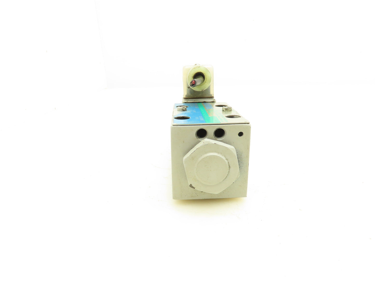 Vickers DG4V-3S-6A-M-U-HL7-60 Directional Control Solenoid Valve 24VDC