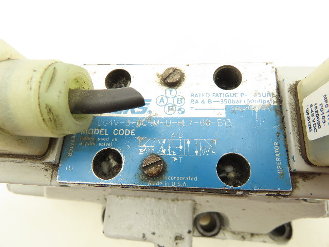 Vickers DG5V-8-H-31C-E-T-M-U-HL-B13-10 Directional Control Solenoid Valve 24V