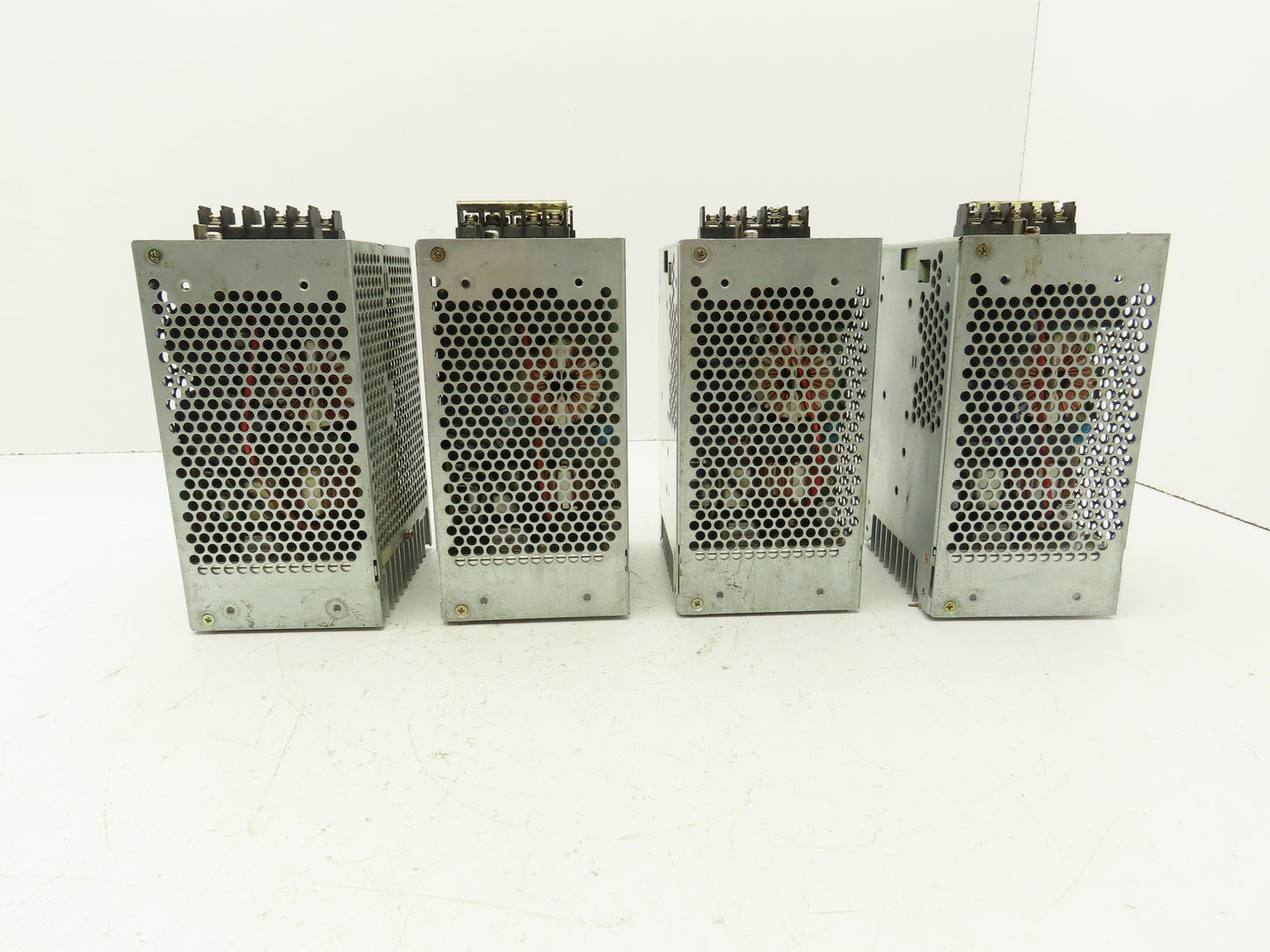 Omron S82J-30024 PLC Power Supply 100-230V In 24VDC 14A Out Lot of 4