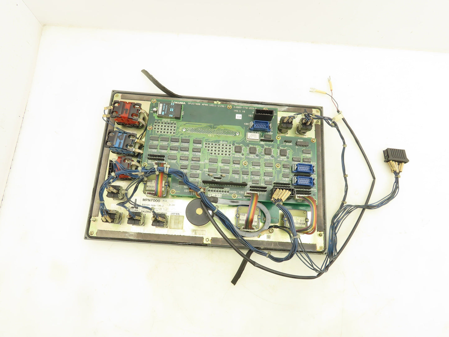 Okuma E0105-566-103-2 Operator Interface Control Panel