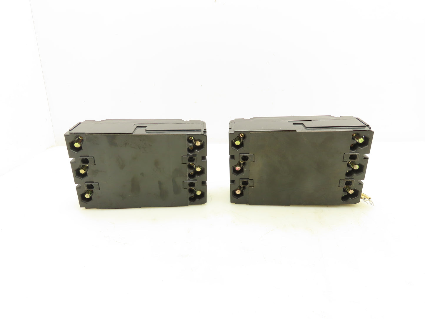 Fuji Electric EA203B Auto Circuit Breaker 200A 3 Pole Lot of 2