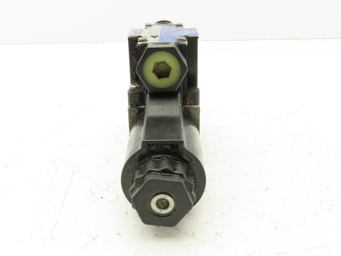 Tokimec DG4V-3-24A-M-P7-H-7-52 Directional Control Single Solenoid Valve 4/2 24V