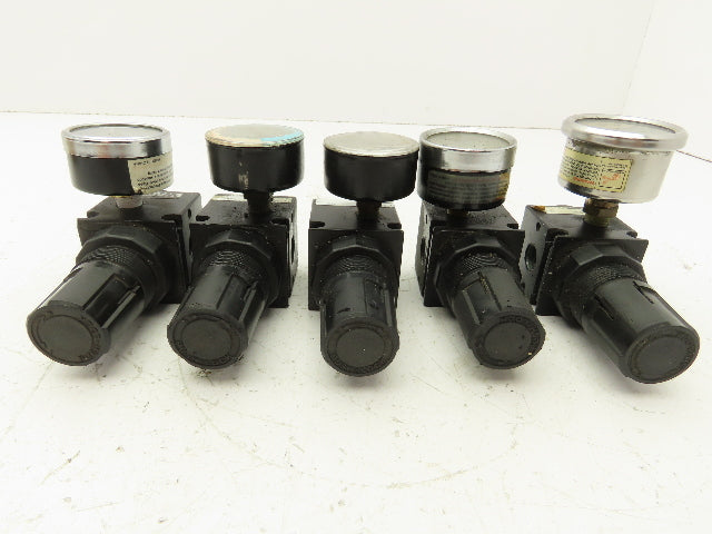 Watts R35-02CG Pneumatic Regulator w/Gauge 300 PSI Lot of 5