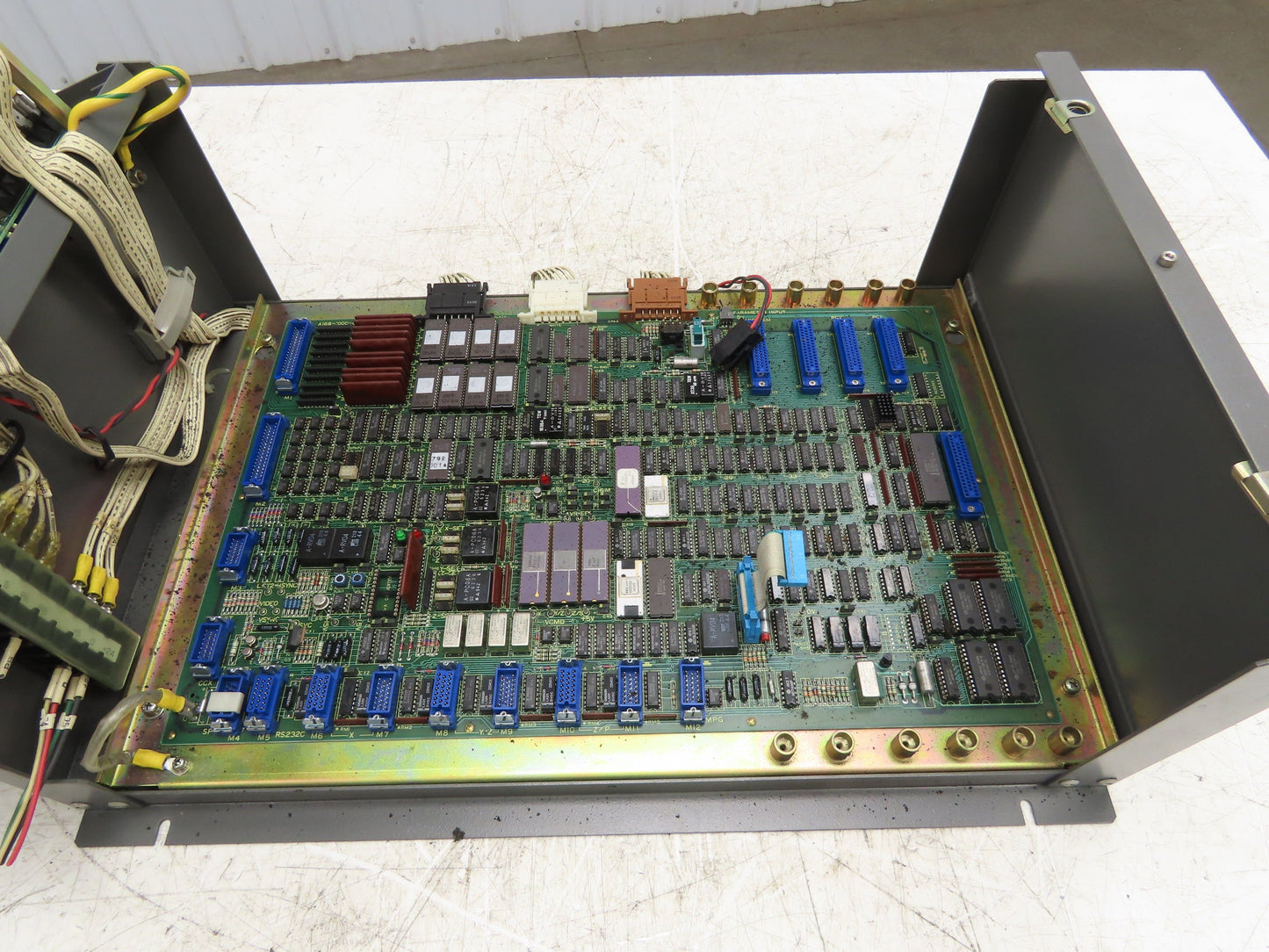 Fanuc A02B-0058-B501 PLC Power Supply Controller Unit Chassis