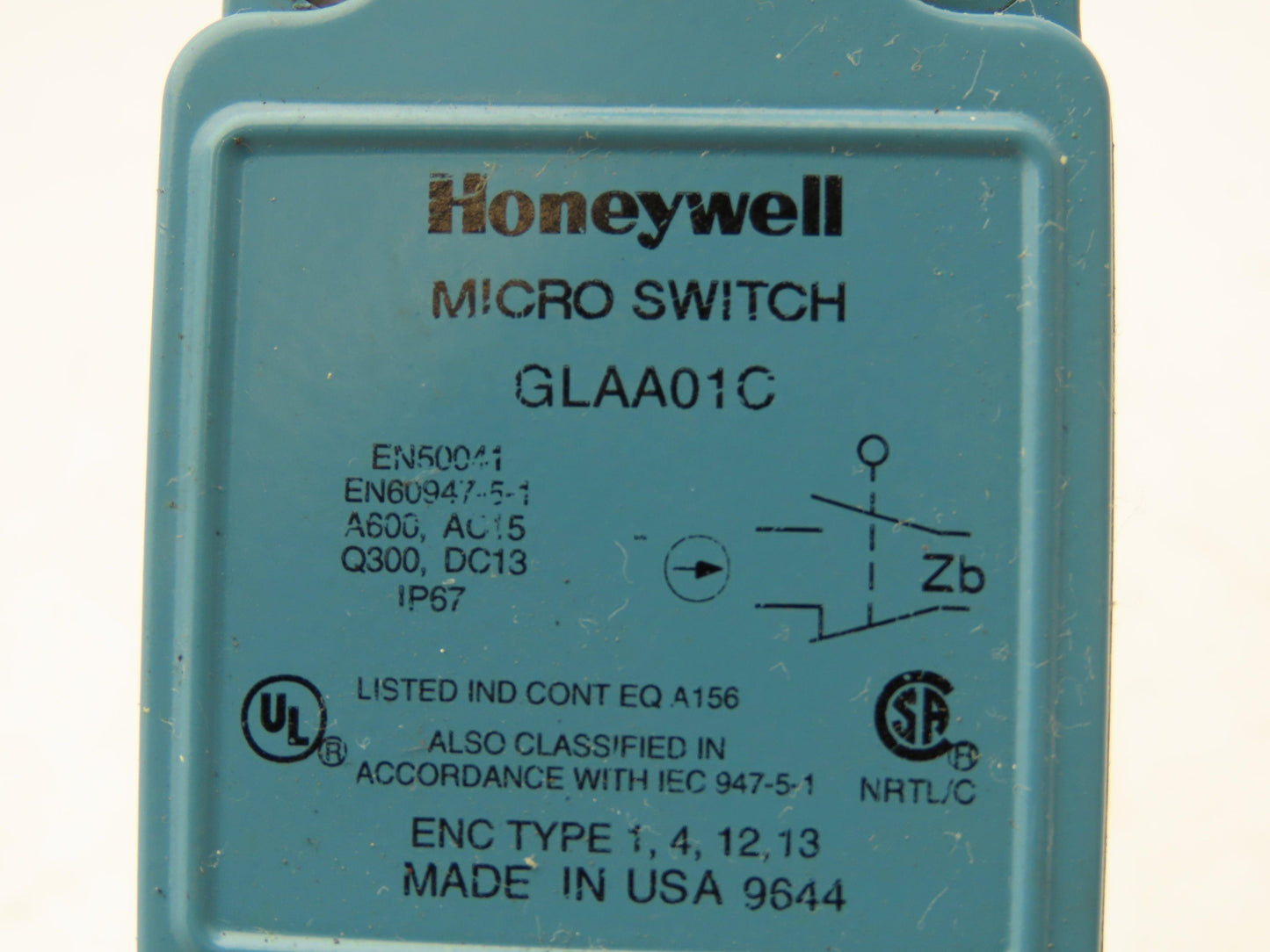 Honeywell GLAA01C Micro Switch Limit Switch Plunger Roller Style NO/NC