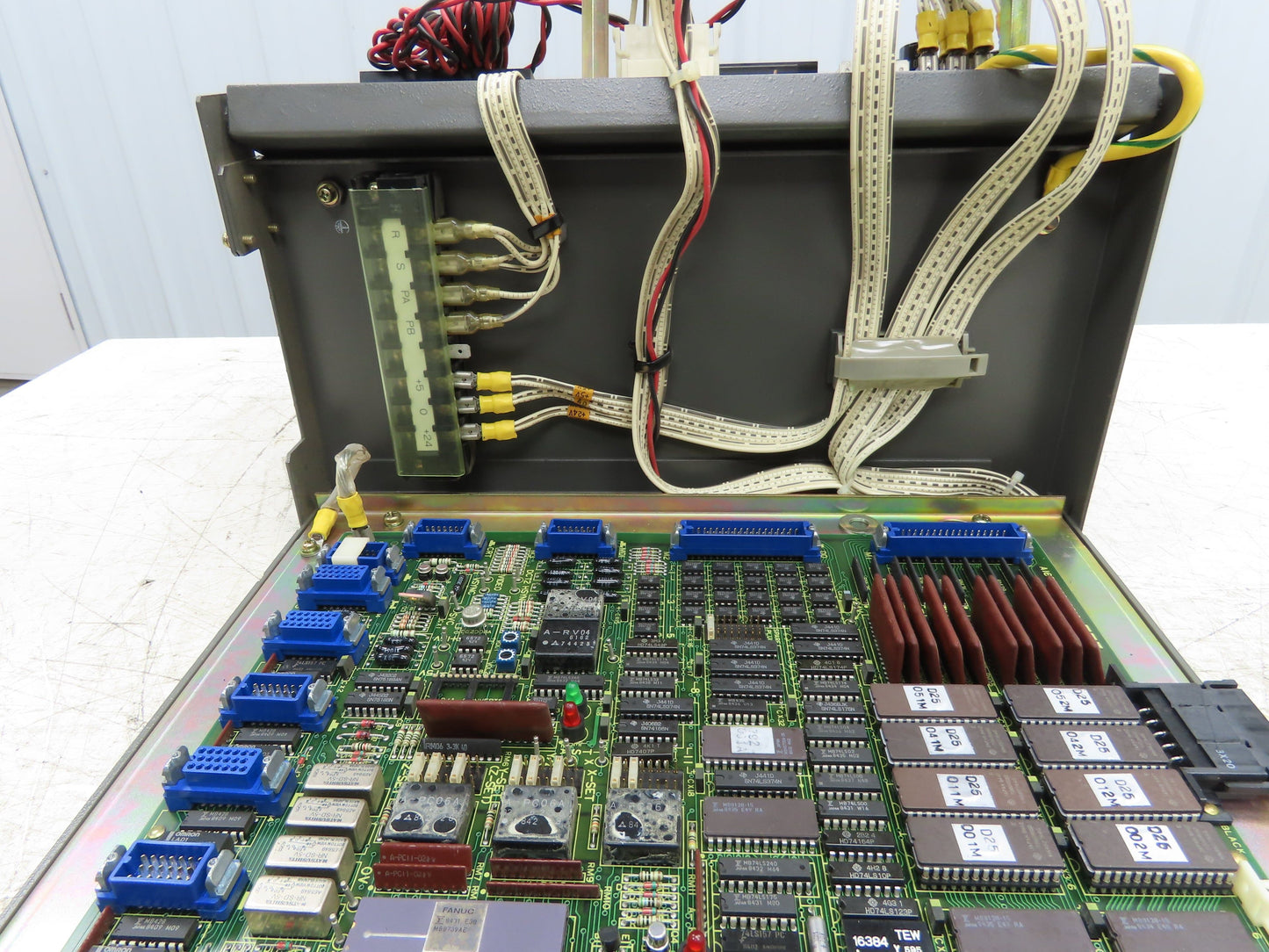 Fanuc A02B-0058-B501 PLC Power Supply Controller Unit Chassis