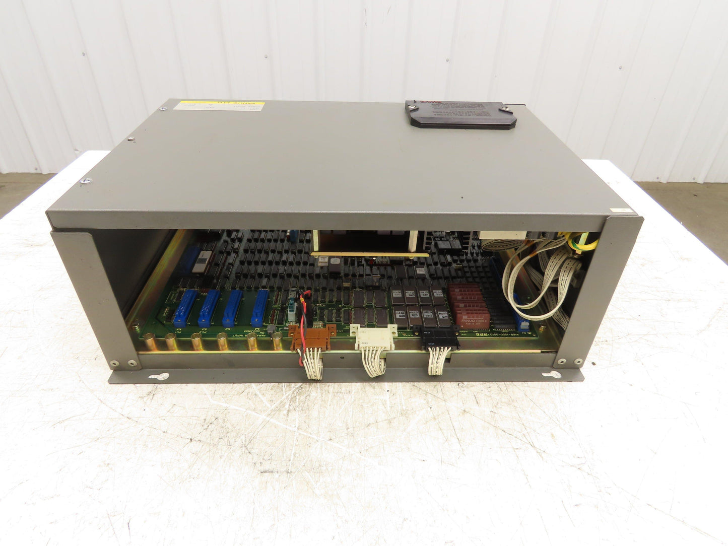 Fanuc A02B-0058-B501 PLC Power Supply Controller Unit Chassis