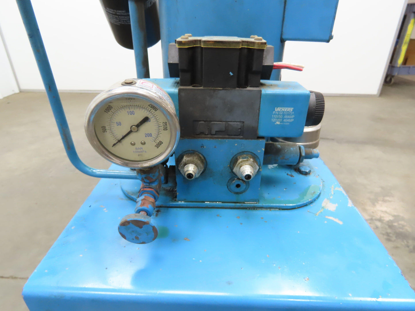Vickers V101P2P1C20 Hydraulic Power Unit 7.3GPM 2500PSI 2Hp Motor 230/460V 3Ph