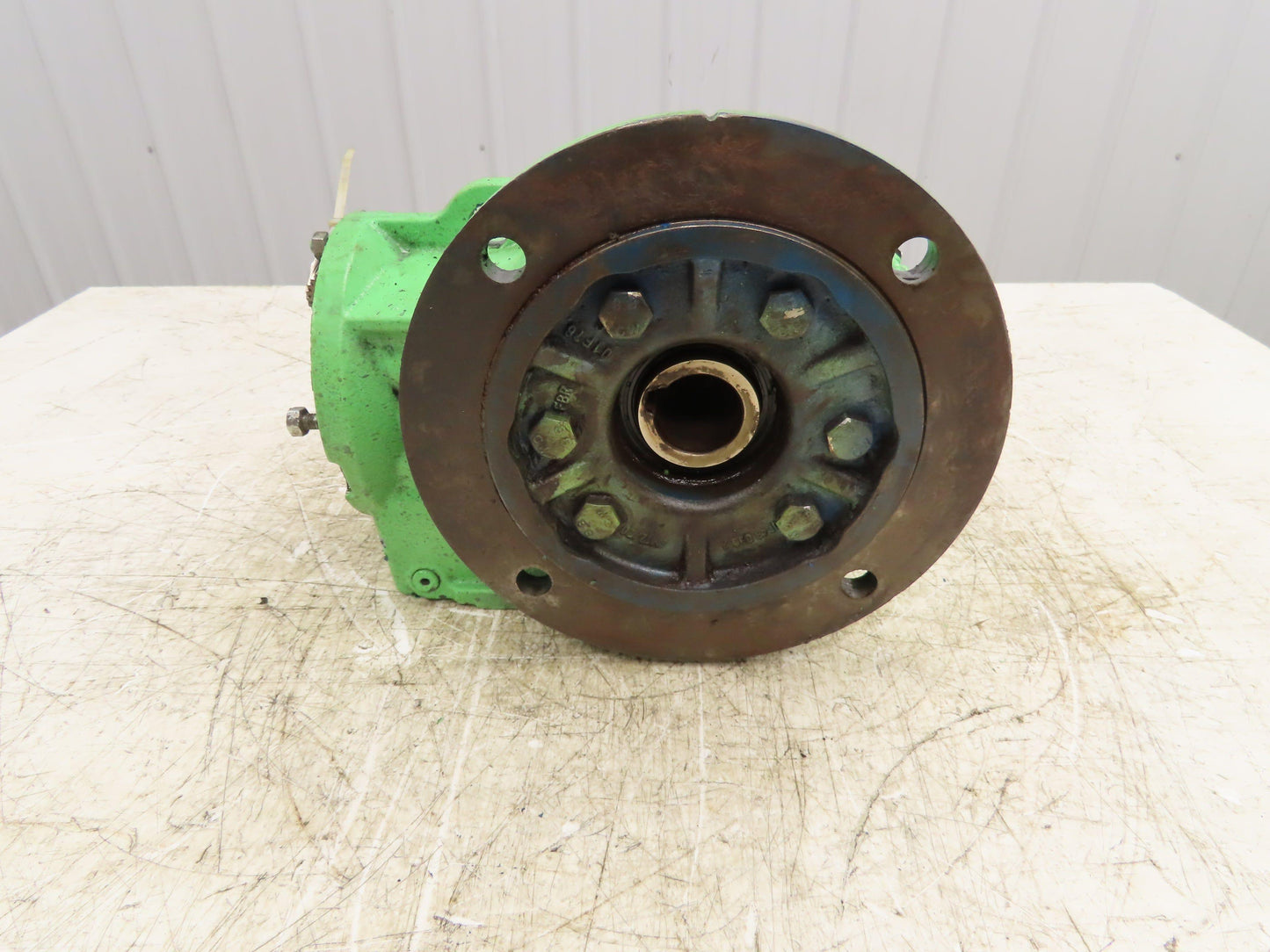 Sew Eurodrive KAF57DRN100L4 Gearbox Speed Reducer 27:1 Ratio 65 RPM 5310In-lbs